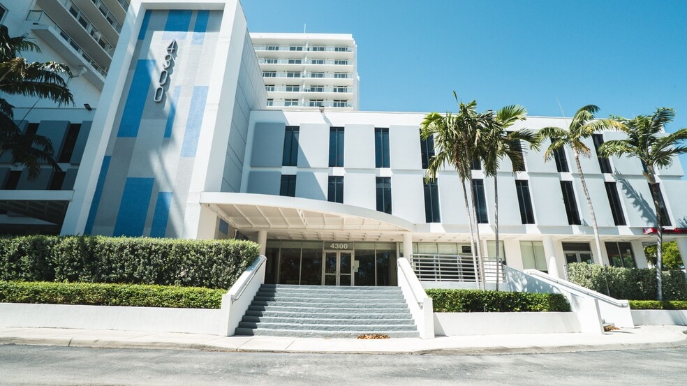 4300 Biscayne Blvd, Miami, FL for sale - Building Photo - Image 1 of 9