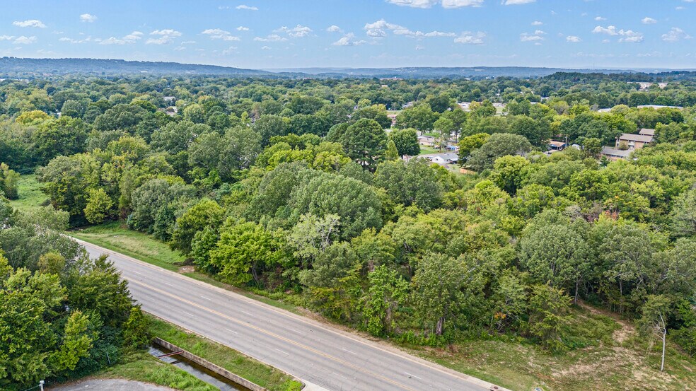 000 Parkway, Russellville, AR à vendre - Photo du bâtiment - Image 3 de 6