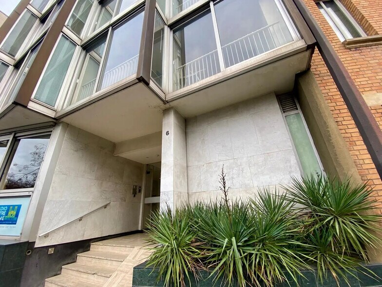 6 Boulevard Edgar Quinet, Paris à vendre - Photo du bâtiment - Image 2 de 10