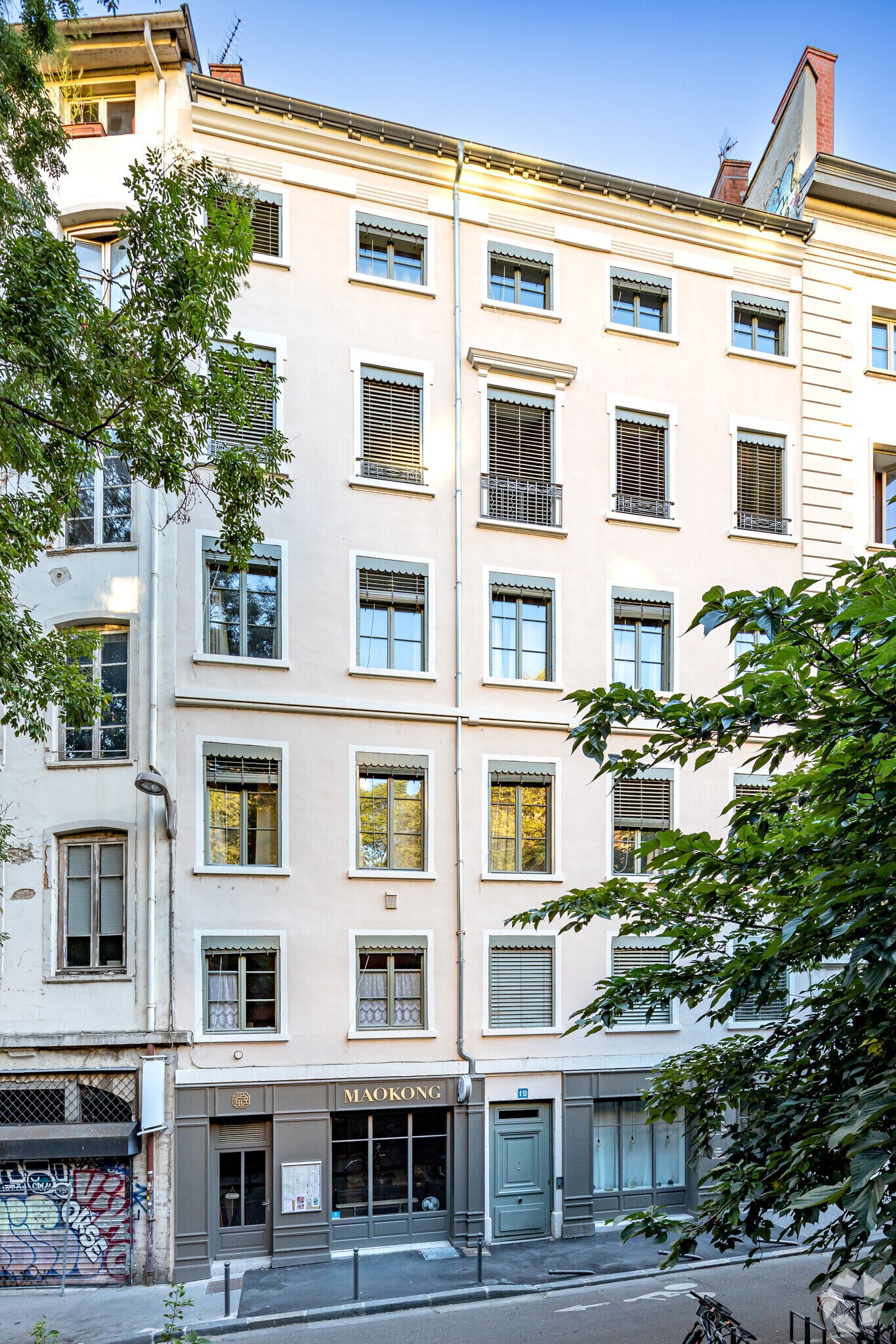 Commerce de détail dans Lyon à louer Photo principale- Image 1 de 2