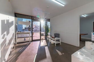 3520 Cadillac Ave, Costa Mesa, CA à louer Photo intérieure- Image 1 de 14