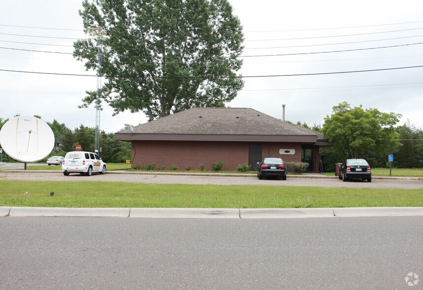 300 St Croix Trl S, Lakeland, MN à louer - Photo du bâtiment - Image 2 de 2