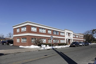 More details for 31 Oak St, Patchogue, NY - Office for Lease