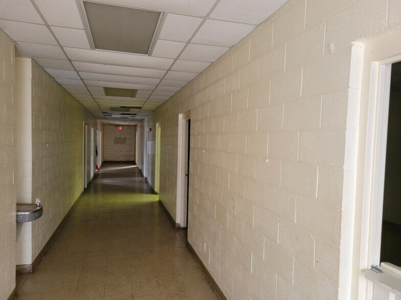 602 Looney Ave, Memphis, TN à vendre - Photo du bâtiment - Image 3 de 21