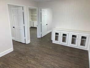 4807 N State St, Jackson, MS à louer Photo intérieure- Image 1 de 4