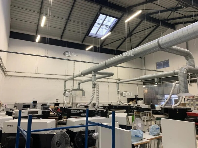 Local d'activités dans Cormeilles-en-Parisis à vendre - Photo intérieure - Image 2 de 7