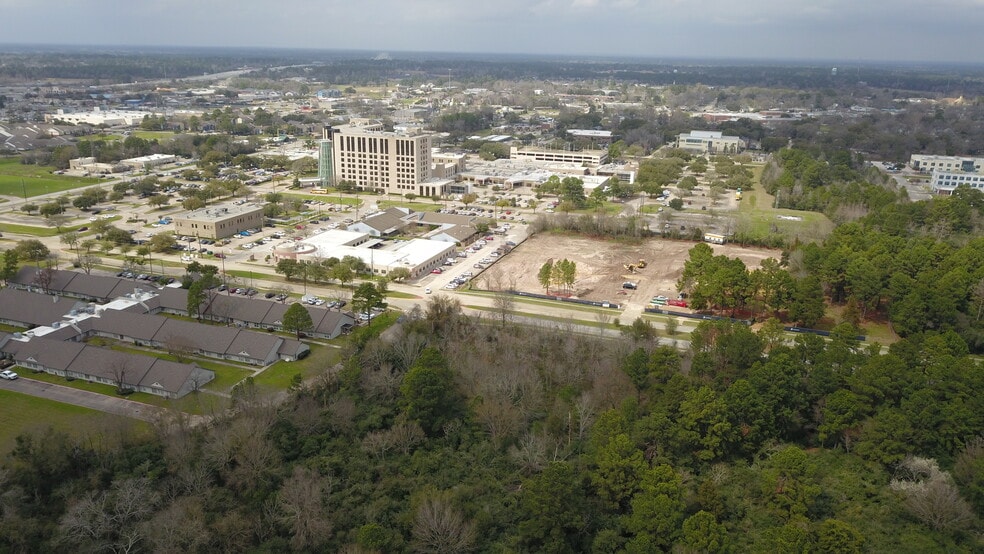 13311 Medical Complex Dr, Tomball, TX à louer - Photo principale - Image 1 de 4