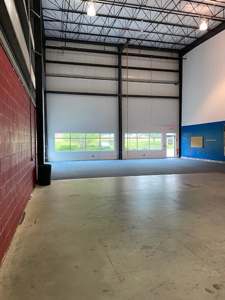 3 Aspen Dr, Randolph, NJ for lease - Building Photo - Image 2 of 9