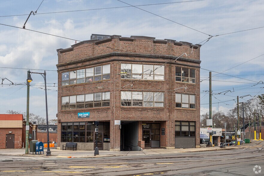 2001 Beacon St, Brighton, MA à louer - Photo du bâtiment - Image 2 de 5