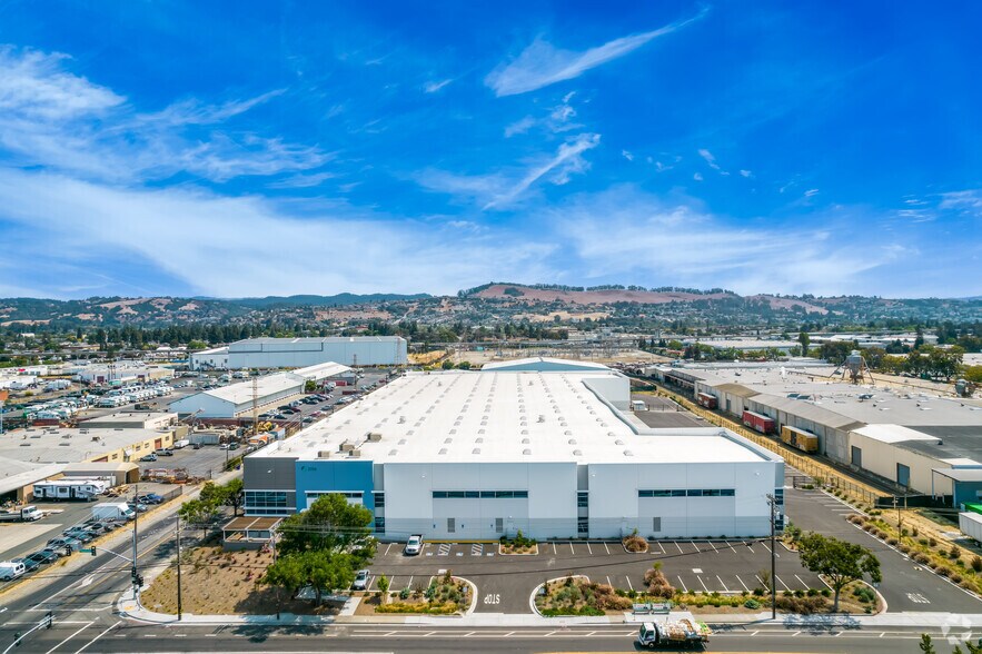 2756 Alvarado St, San Leandro, CA à louer - Aérien - Image 2 de 4