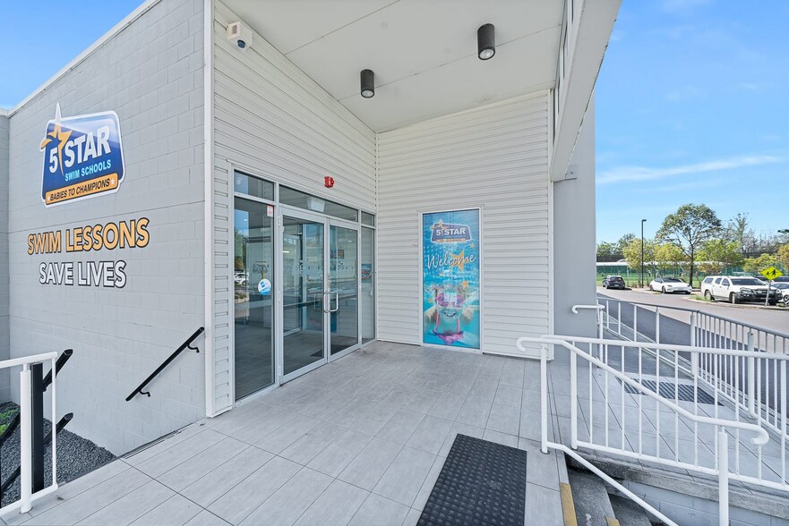 1 Bryant Dr, Tuggerah à vendre - Photo du bâtiment - Image 3 de 10