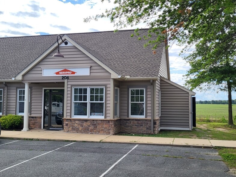 8626 Brooks Dr, Easton, MD for lease - Building Photo - Image 2 of 14
