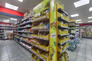 Plus de détails pour Commerce de détail à vendre