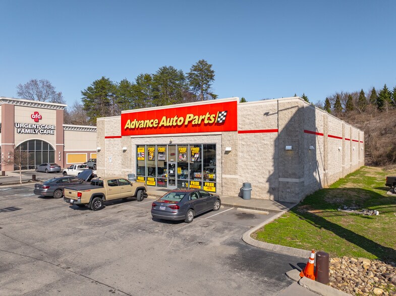 5540 Highway 153, Hixson, TN à vendre - Photo du bâtiment - Image 2 de 4