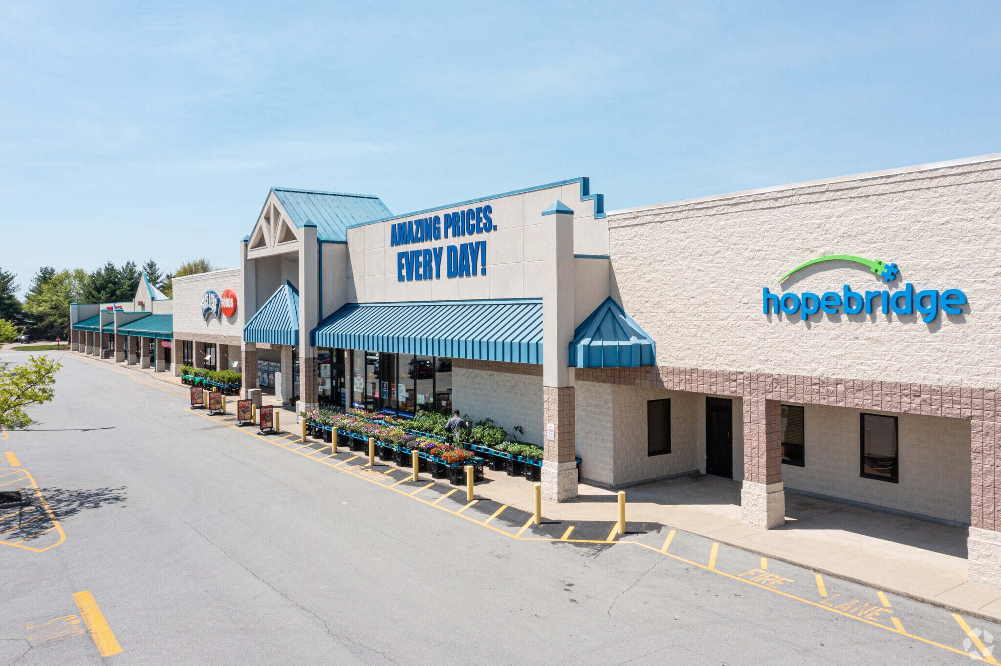 135-175 Market Place Dr, Louisville, KY à louer Photo principale- Image 1 de 6