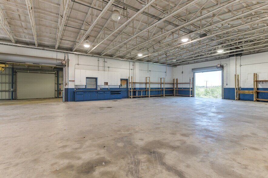 464 & 56 Fisher Rd, Port Lavaca, TX à vendre - Photo du bâtiment - Image 3 de 27