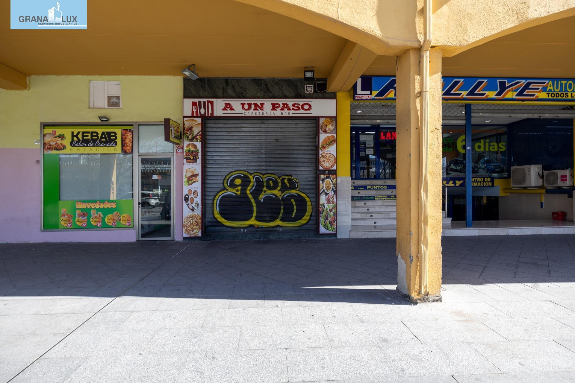 Avenida Juan Pablo II, 92, Granada, Granada à vendre Photo du bâtiment- Image 1 de 32