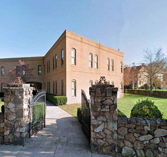 Plus de détails pour 1-3 E Main St, Flemington, NJ - Bureau à vendre