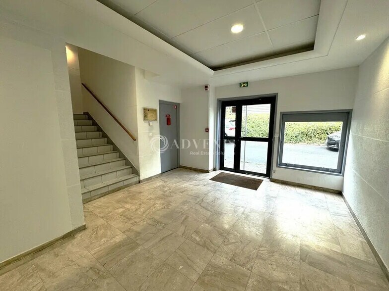 Office in Aulnay-sous-Bois for lease - Building Photo - Image 3 of 4