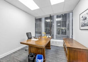 10 King St E, Toronto, ON for lease Interior Photo- Image 2 of 10
