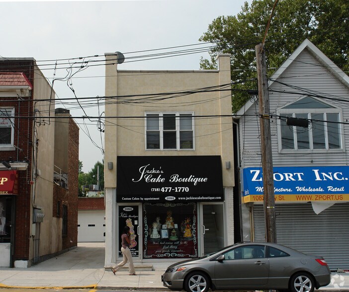 1084 Bay St, Staten Island, NY à vendre - Photo du bâtiment - Image 2 de 2