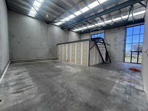 333 Newbridge Rd, Moorebank for lease Interior Photo- Image 2 of 3
