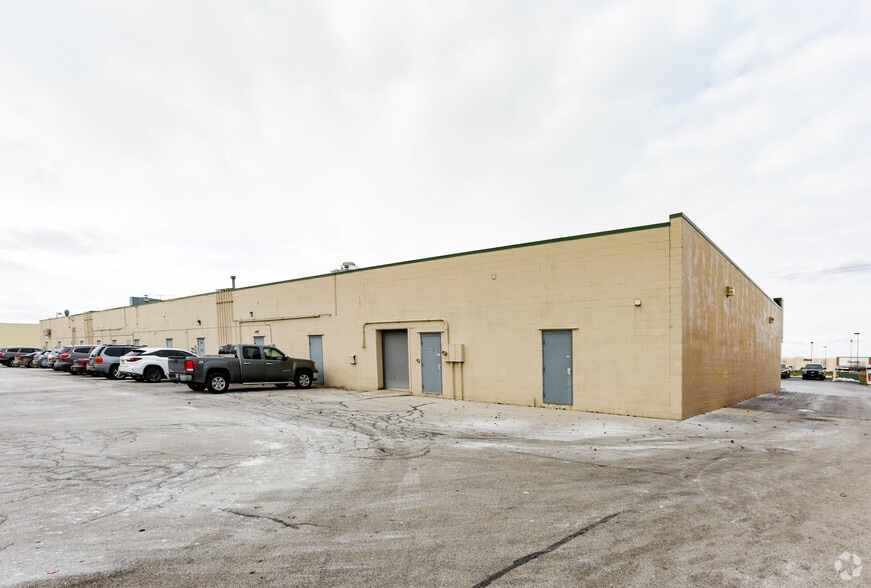 4100-4130 Wilder Rd, Bay City, MI for lease - Building Photo - Image 3 of 23