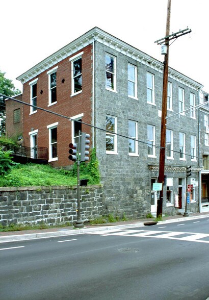 8210-8212 Main St, Ellicott City, MD à louer - Photo du bâtiment - Image 2 de 3
