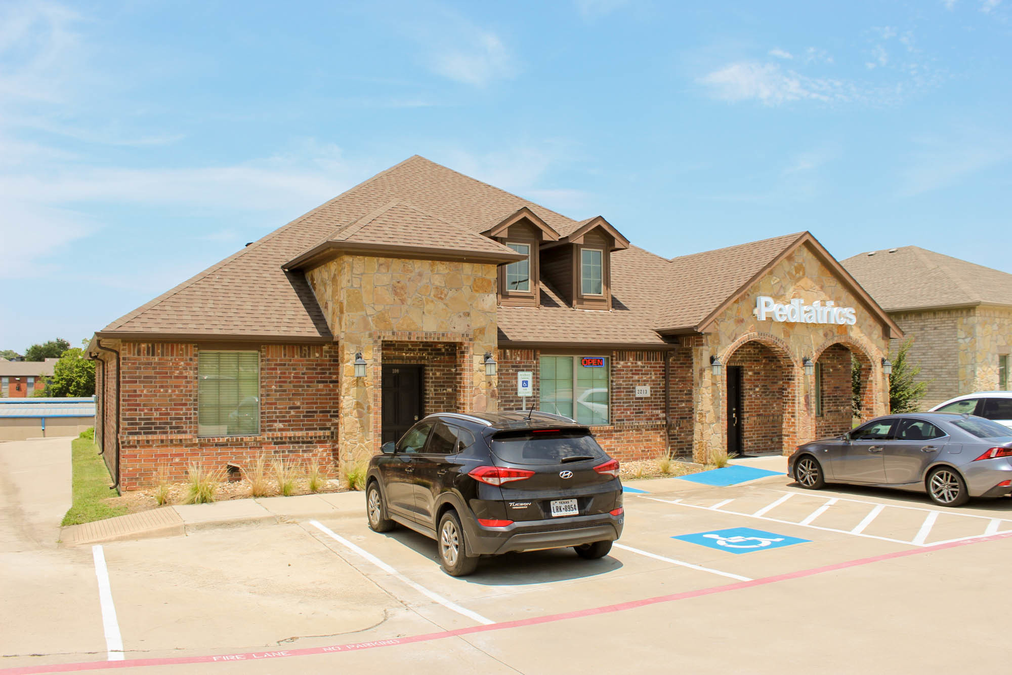 2213 Martin Dr, Bedford, TX for sale Building Photo- Image 1 of 1