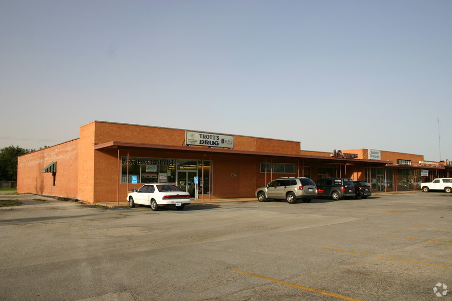 4122 Call Field Rd, Wichita Falls, TX for lease - Primary Photo - Image 1 of 2