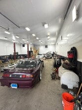 98 Silvermine Rd, Seymour, CT for lease Interior Photo- Image 1 of 2