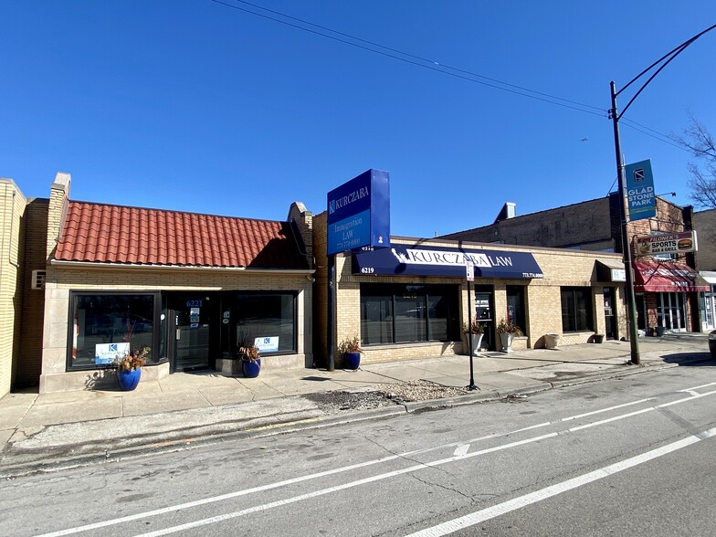 6221 N Milwaukee Ave, Chicago, IL for lease - Building Photo - Image 2 of 4