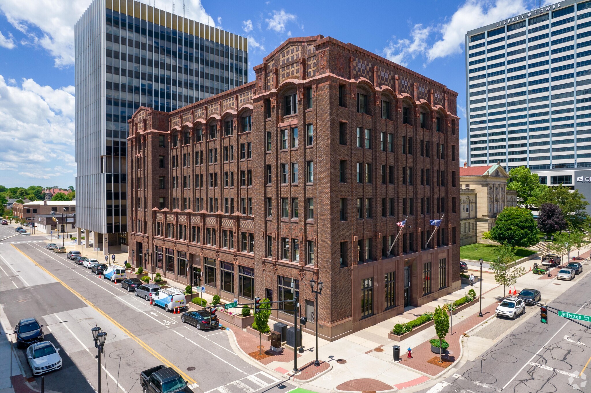 205 W Jefferson Blvd, South Bend, IN for lease Building Photo- Image 1 of 10