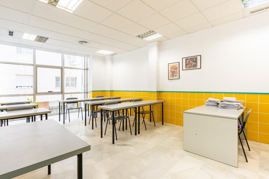 Office in El Ejido, Almería for lease - Building Photo - Image 2 of 15