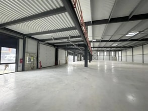 Avenue Du Gros Chene, Éragny for lease Interior Photo- Image 2 of 12