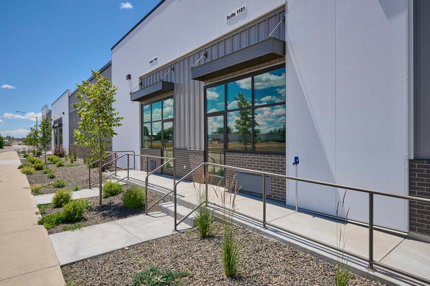 2007 S Saturn Way, Boise, ID for sale - Building Photo - Image 1 of 6