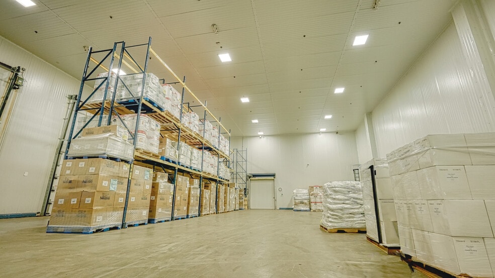 3300 Veterans Memorial Hwy, Bohemia, NY for sale - Building Photo - Image 2 of 14