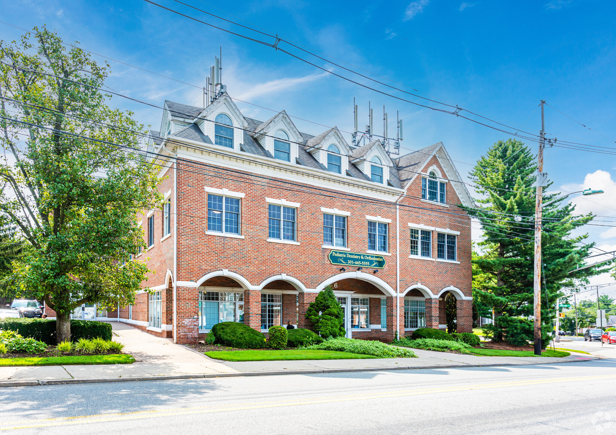 6 Prospect St, Midland Park, NJ à vendre Photo principale- Image 1 de 1