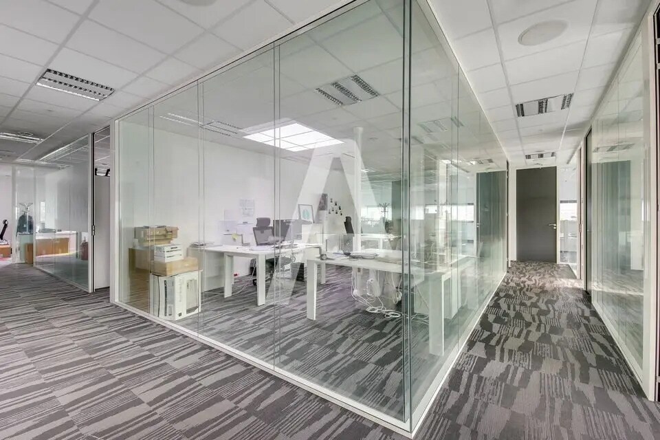 Flex in Ivry-sur-Seine for lease Building Photo- Image 1 of 6