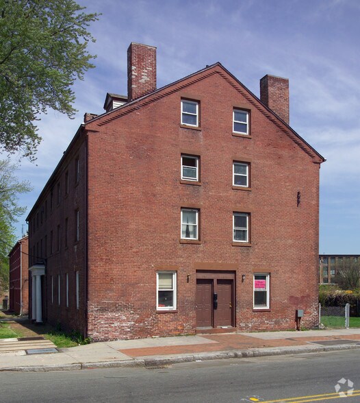 157-159 Exchange St, Chicopee, MA à vendre - Photo du bâtiment - Image 3 de 3