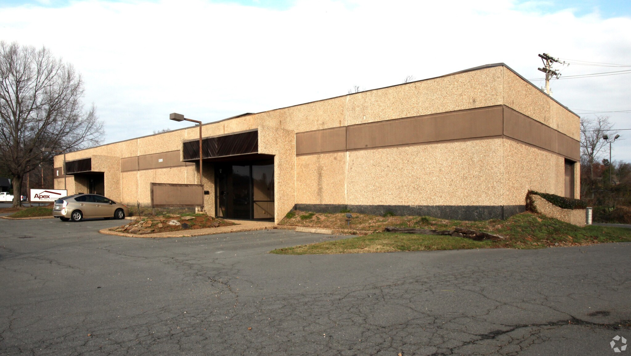 5305 Mcclanahan Dr, North Little Rock, AR for sale Primary Photo- Image 1 of 3