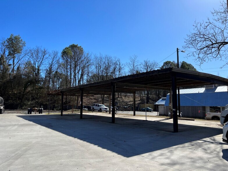 4829 Peachtree Rd, Chamblee, GA à vendre - Photo du bâtiment - Image 3 de 15