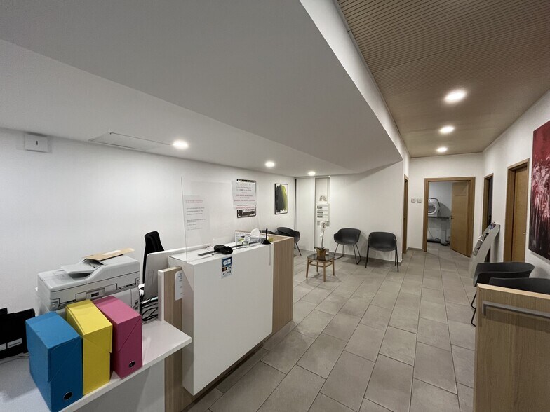 Retail in Bordeaux for sale - Building Photo - Image 3 of 8