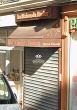 Retail in Paris for lease Building Photo- Image 1 of 1