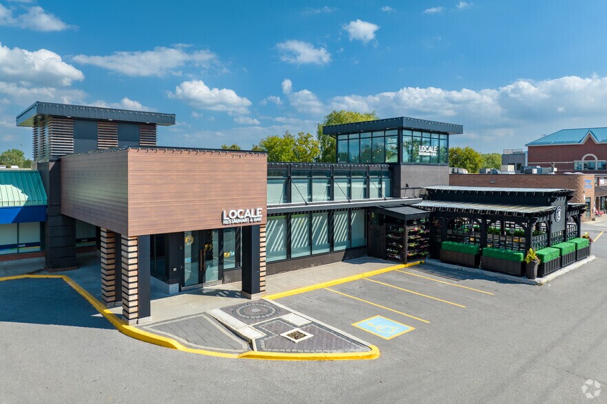 14845 Yonge St, Aurora, ON à louer - Photo du bâtiment - Image 3 de 5