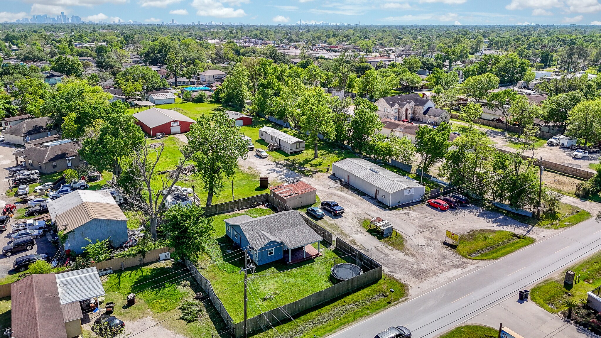 2206 Hartwick Rd, Houston, TX à vendre Photo du bâtiment- Image 1 de 46