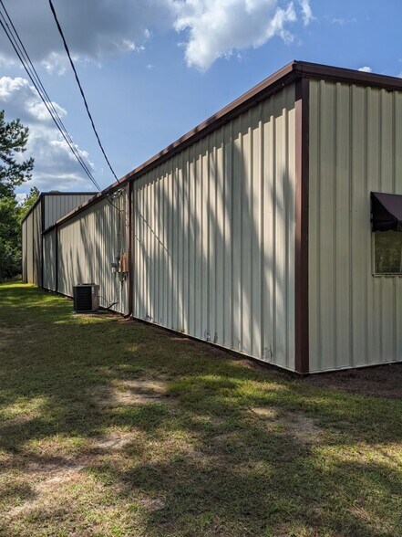 3140 Lees Ln, Mobile, AL à louer - Photo du bâtiment - Image 3 de 10