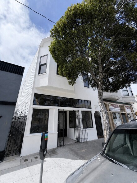 3774 Mission St, San Francisco, CA à louer - Photo du bâtiment - Image 2 de 11