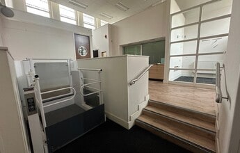 17 Market Pl, Blandford Forum for lease Interior Photo- Image 2 of 11