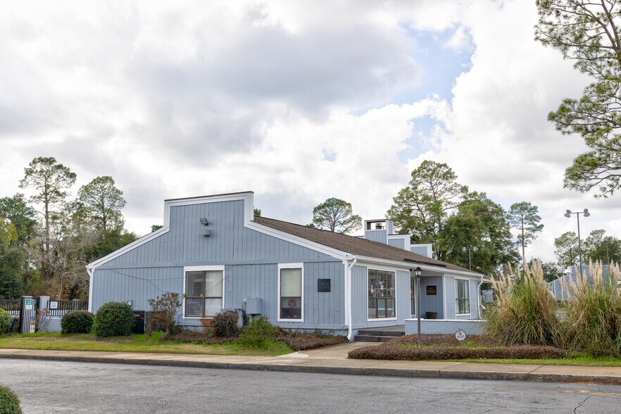 333 S Mock Rd, Albany, GA à vendre - Photo du bâtiment - Image 2 de 38